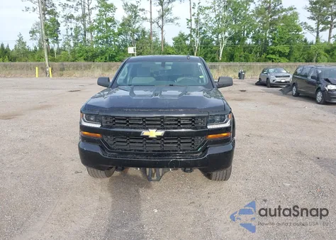 2019 Chevrolet Silverado 1500 Ld Silverado Custom z USA, uszkodzony, nr VIN 2GCVKMEC8K1161441
